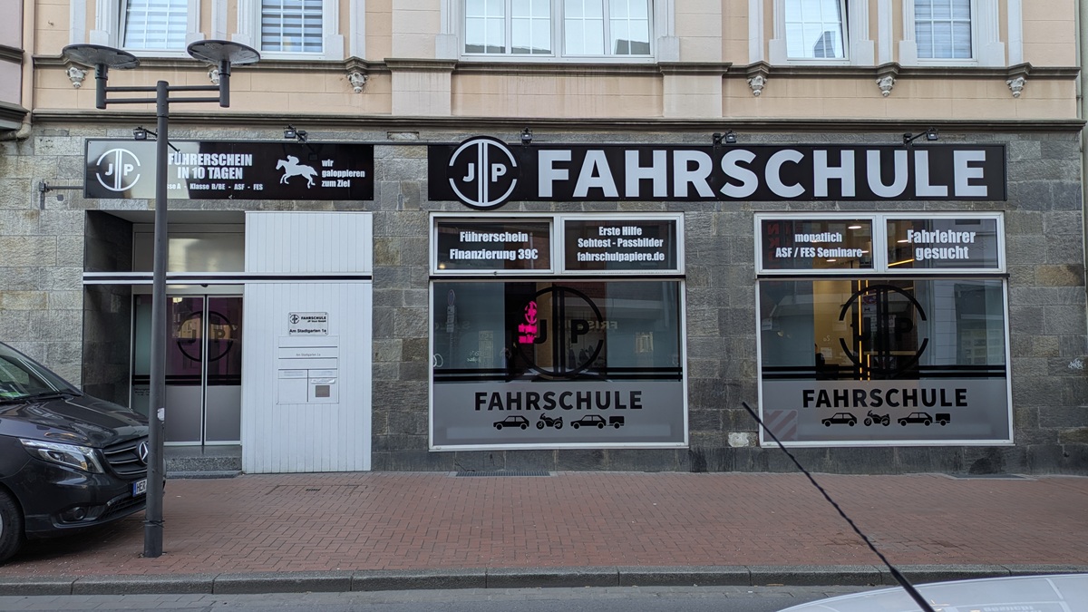 Was ist an Werbung erlaubt - was nicht? - Foto (c) Nils Bettinger
