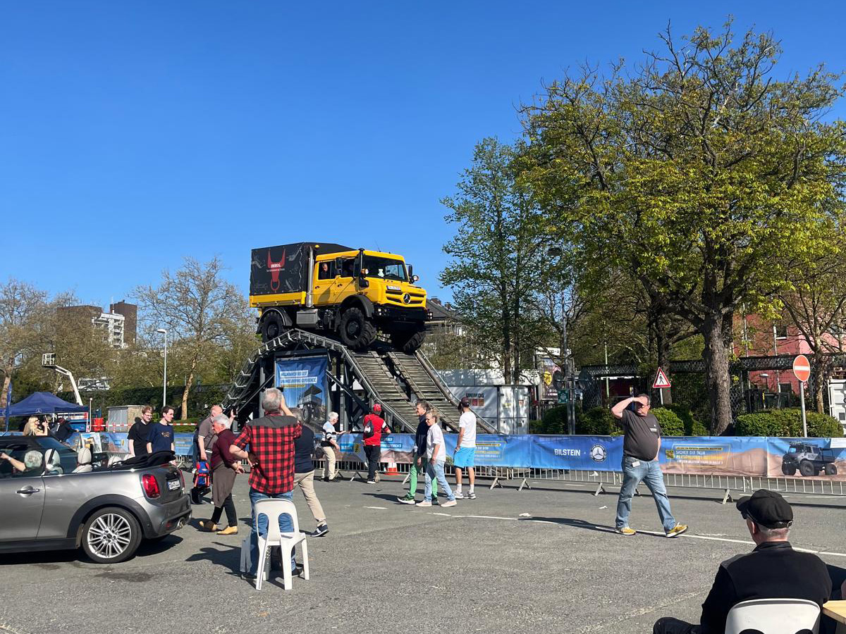 Unimog-Hindernis