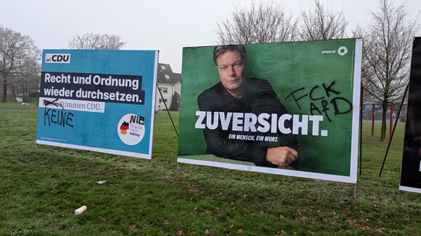 Beschädigte Wahlplakate in Castrop-Rauxel