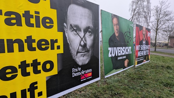 Durchgestrichenes Porträt von Olaf Scholz